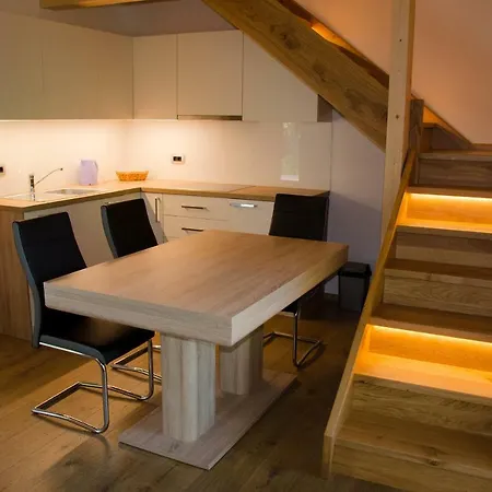 Apartmaji Rajska Ptica