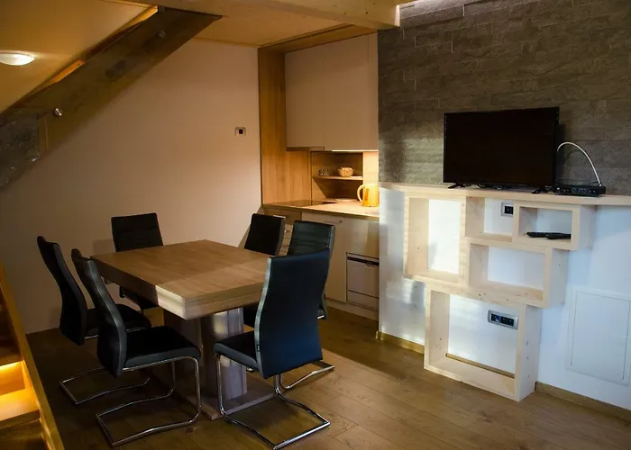 Apartmaji Rajska Ptica Daire *