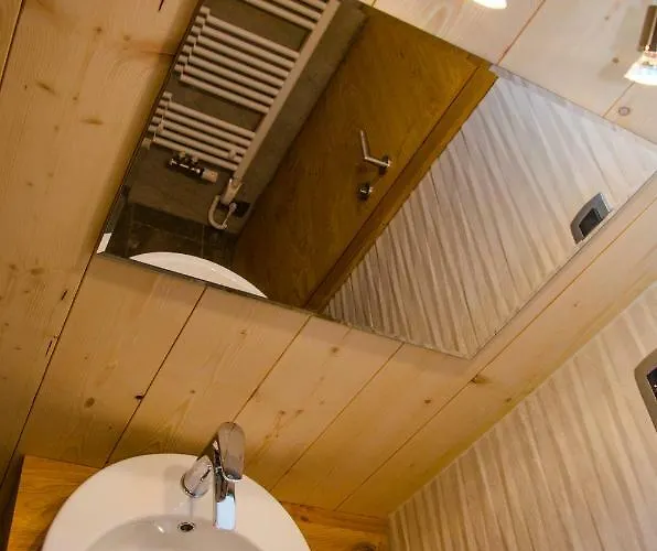 Apartmaji Rajska Ptica *